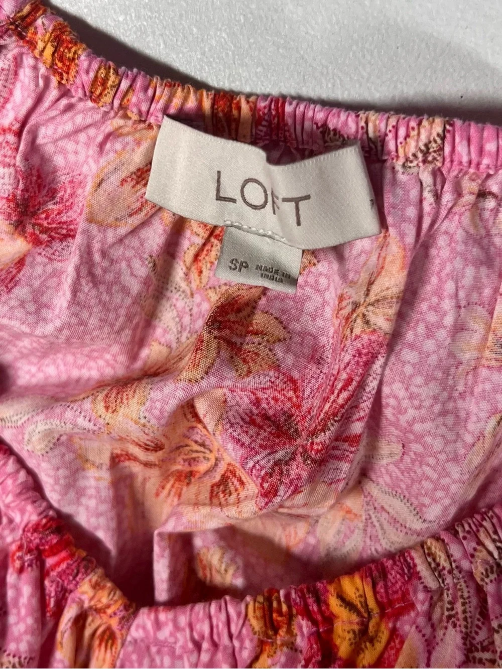 LOFT Pink Floral Puff Sleeve V Neck Blouse Smocked Waist Feminine SMALL PETITE